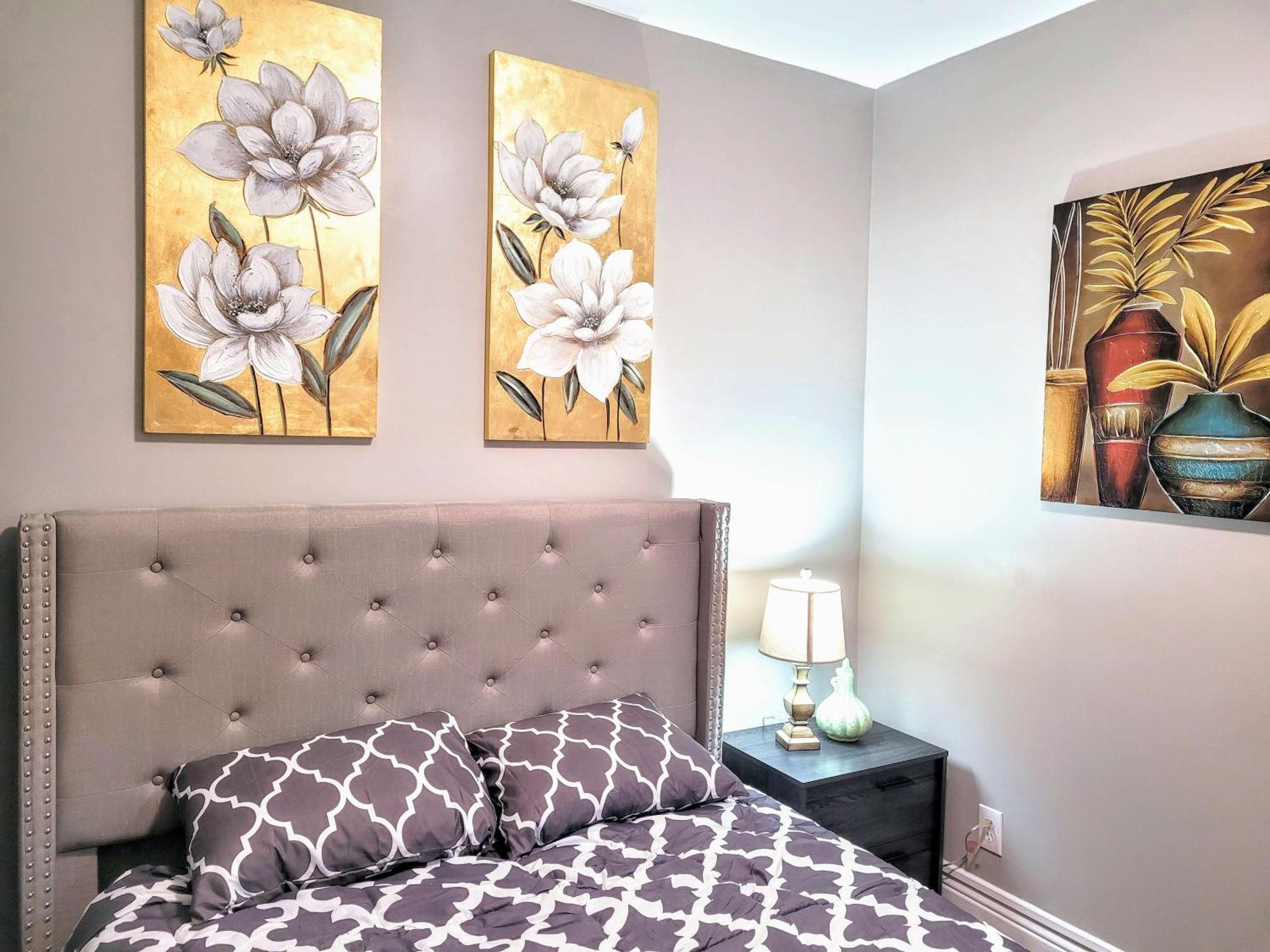 Brand New House In Downtown With Parking Apartment
