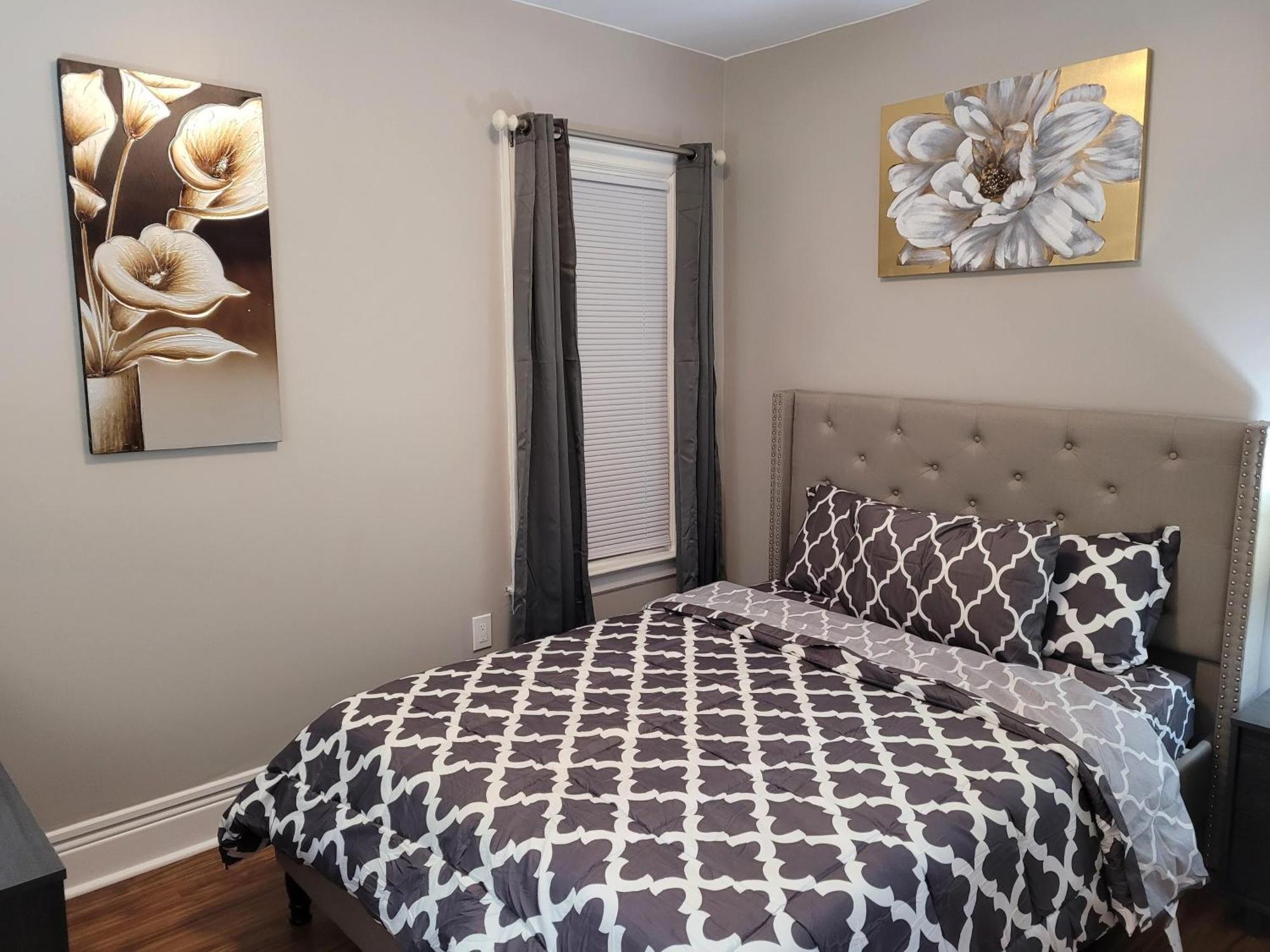 Apartment Brand New House In Downtown With Parking