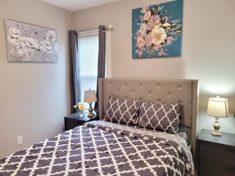 Brand New House In Downtown With Parking